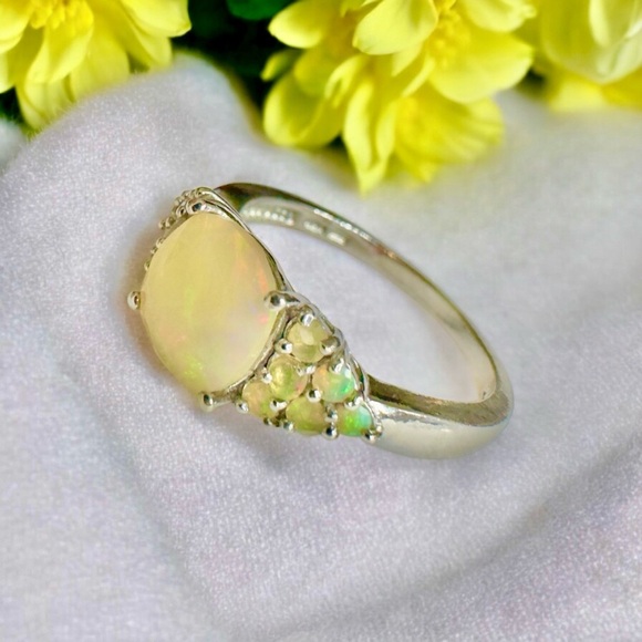 Translucent Pale Yellow Australian Fire Opal Sterling Silver Ring (8.75) - Picture 2 of 14